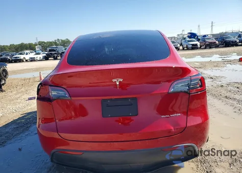 2022 Tesla Model Y from USA, damaged, VIN 7SAYGDEE9NF417963